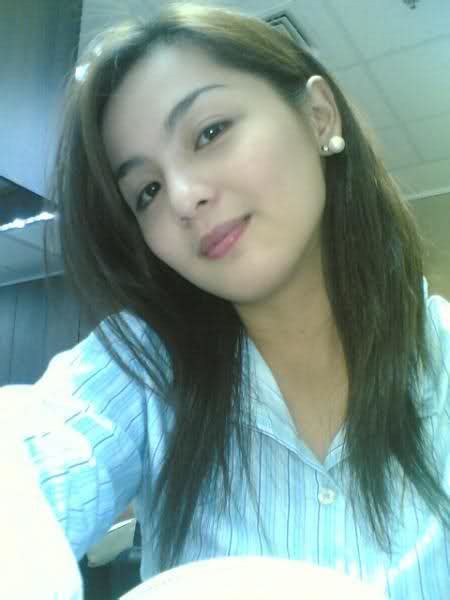 Pinay Hot Deep Tongue Kissing And Intimate Cowgirl Riding.